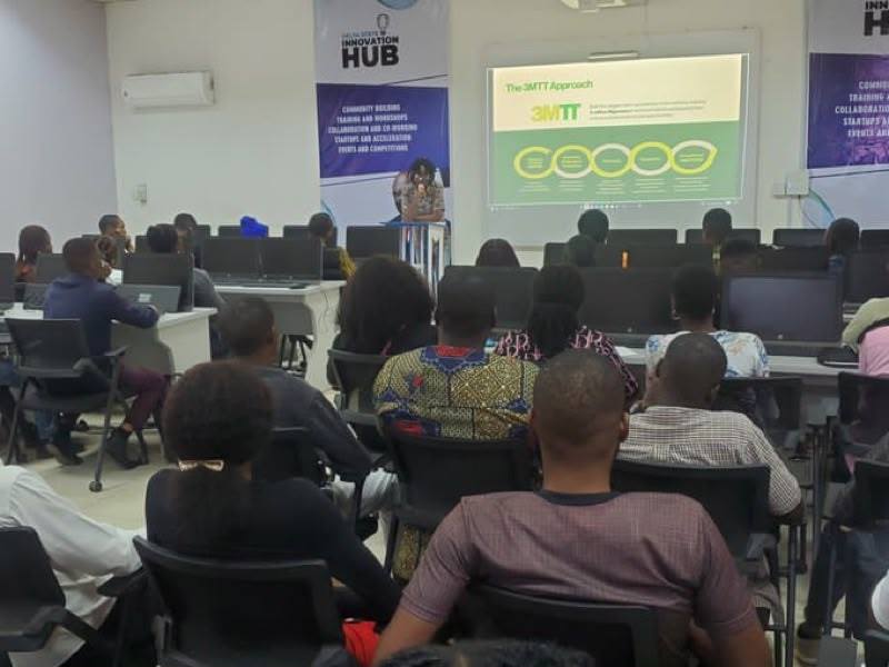 A full room at a developer training session at an innovation hub